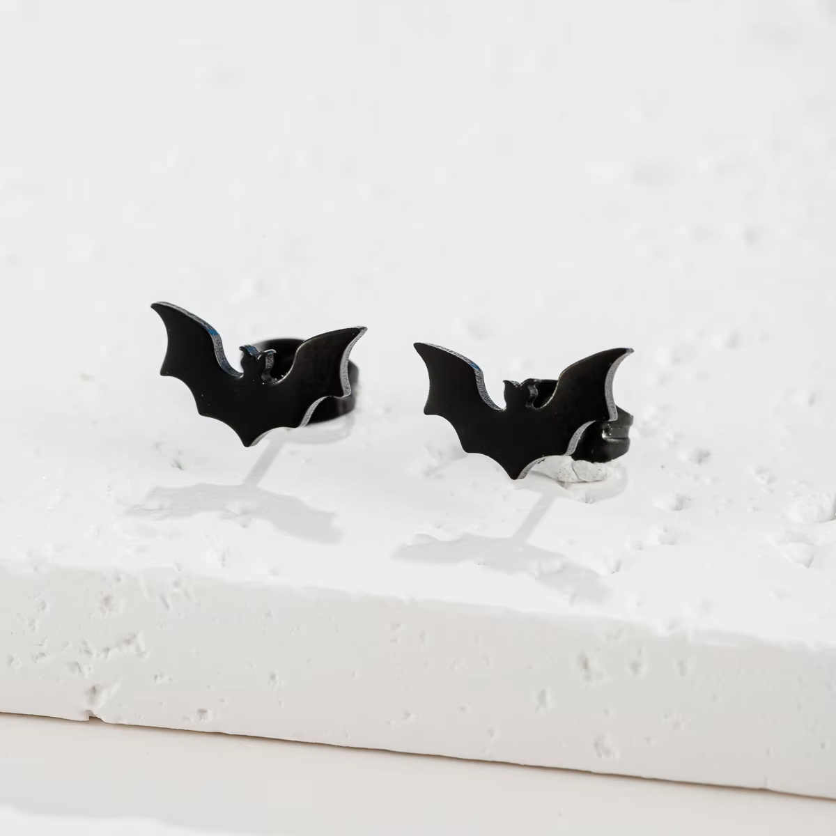 Women'S Vampire Accessories - ゴシックヴァンパイアバットミニマリストイヤリング女性用ステンレス鋼トラガスピアスイヤリングジュエリーアクセサリーハロウィンパーティーギフト