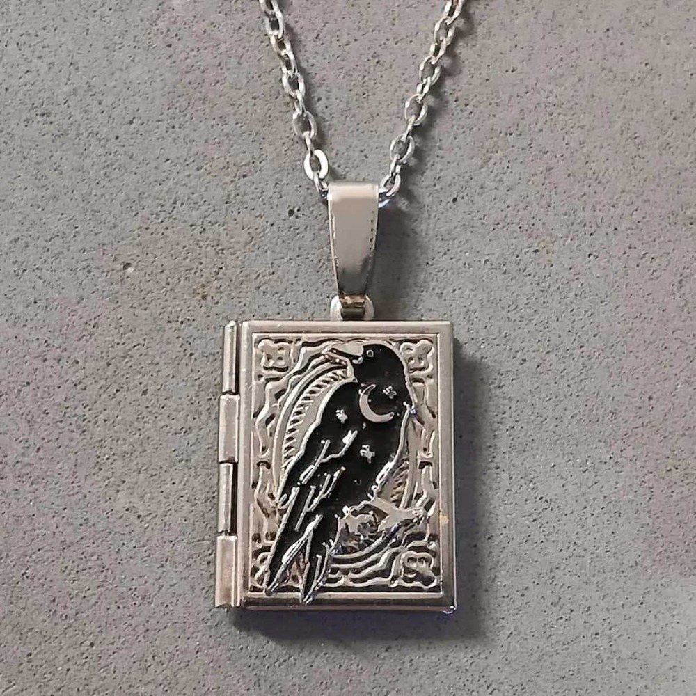 トレンディで精巧な彫刻が施された月と黒いカラスのフォトボック - Women'S Vampire Accessories のレビューと価格